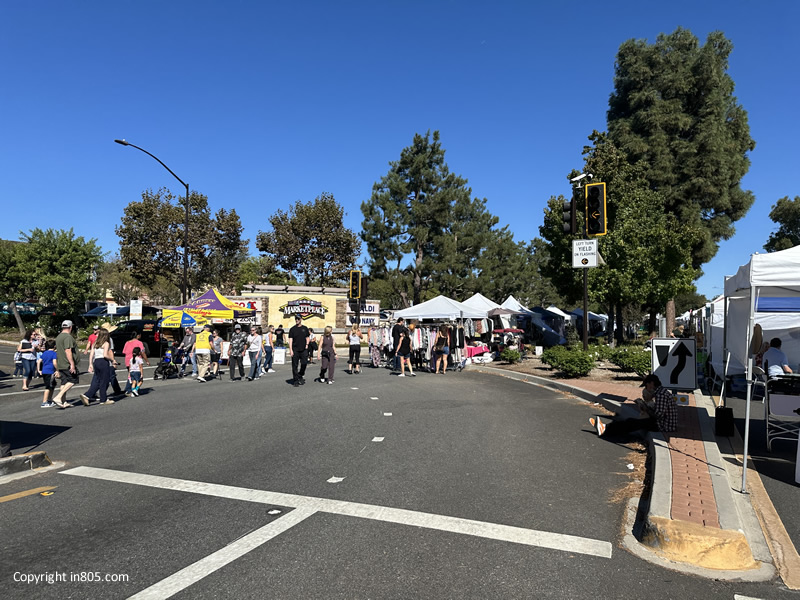 Thousand Oaks Street Fait